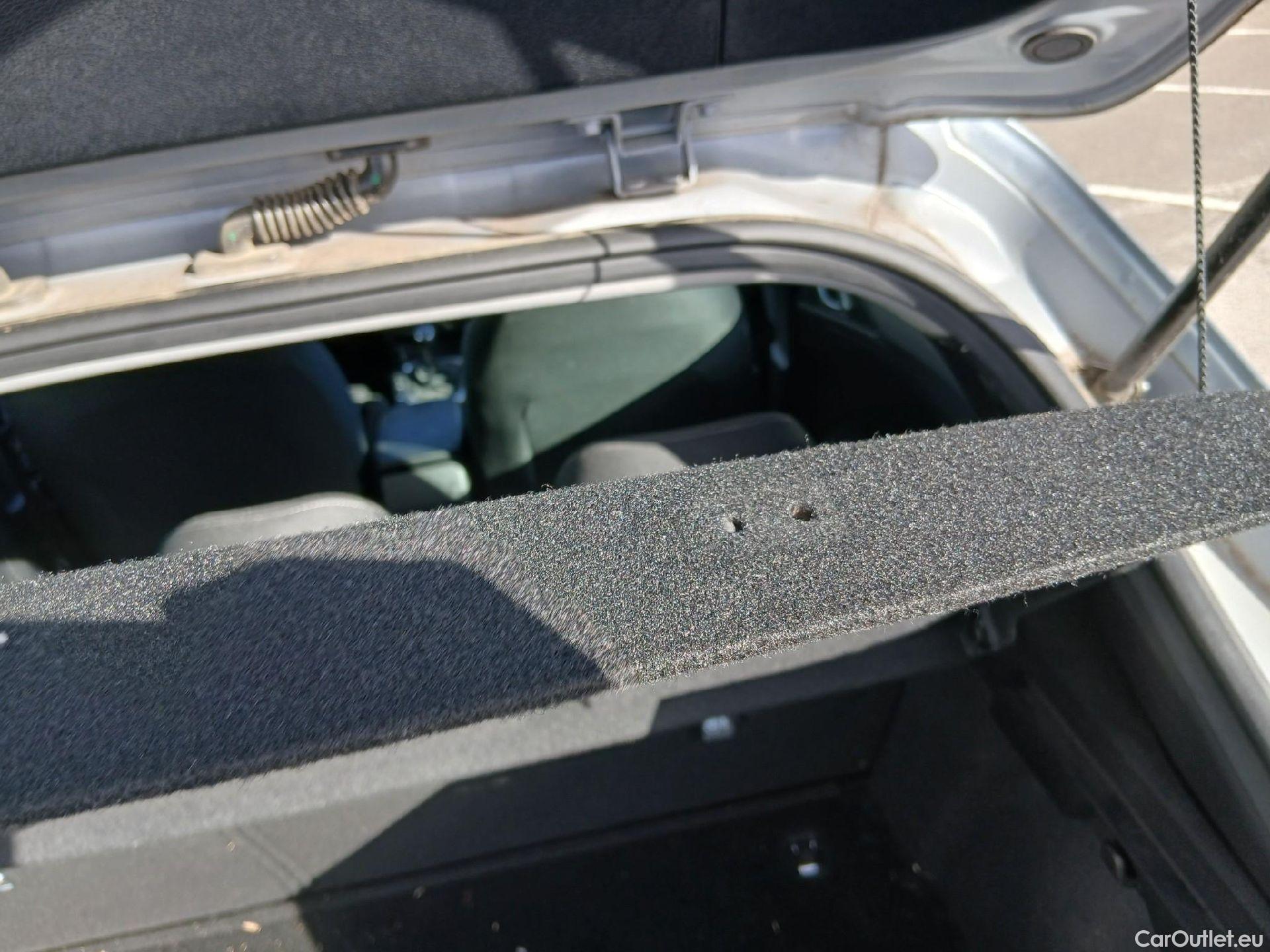  KIA  XCeed KIA  / 2019 / 5P / todoterreno 1.0 T-GDi Drive 88kW (120CV) #37