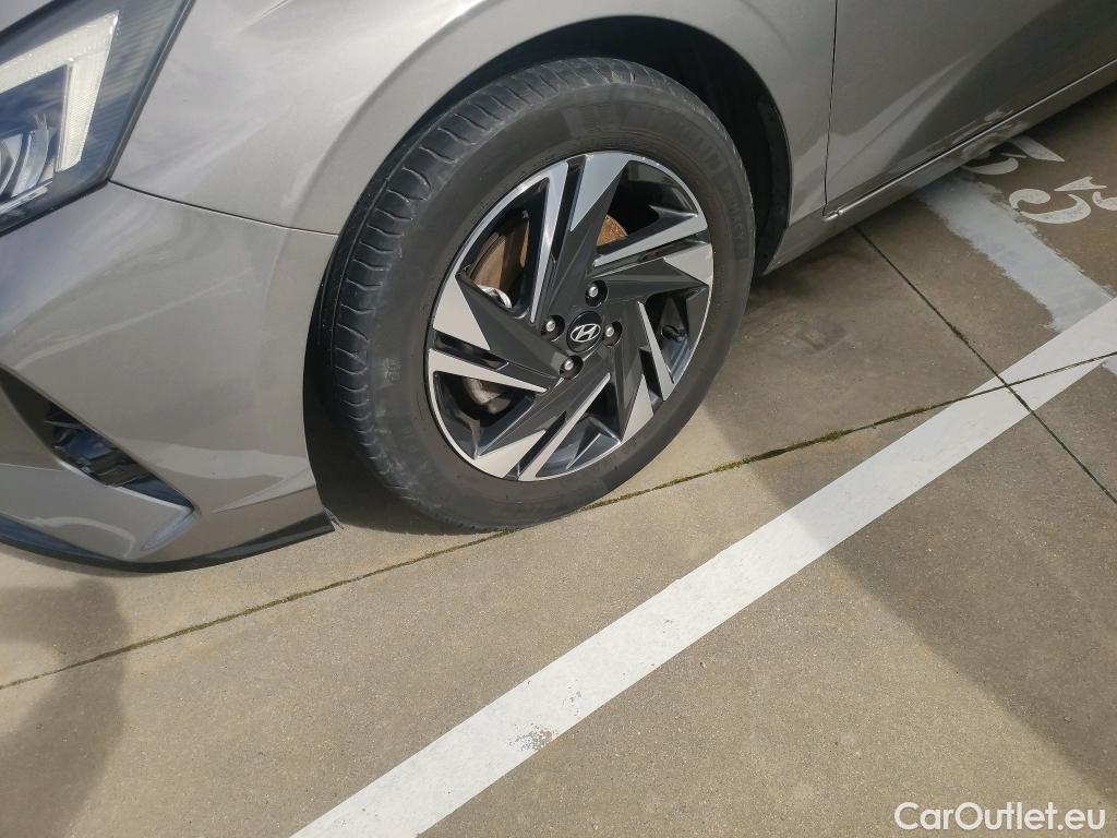  Hyundai  i20 HYUNDAI  / 2020 / 5P / berlina con portón 1.0 TGDI 74kW (100CV) Tecno #1