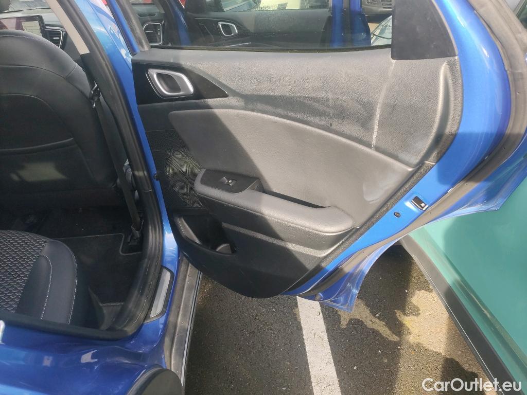  KIA  XCeed KIA  / 2019 / 5P / todoterreno 1.6 GDi PHEV 104kW (141CV) eMotion #17