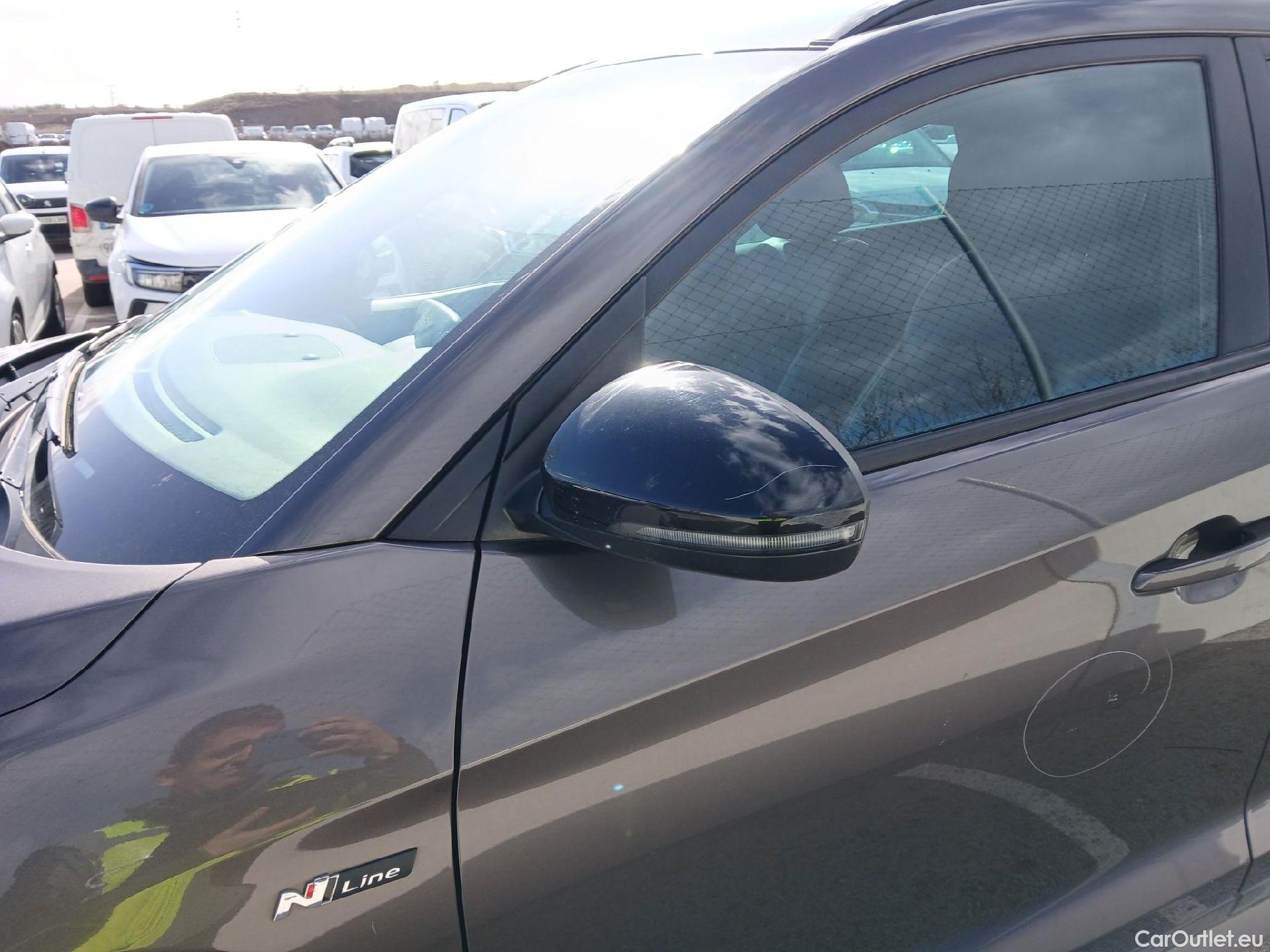  Hyundai  Tucson HYUNDAI  / 2018 / 5P / todoterreno 1.6 CRDI 100kW (136CV) 48V N-Line DT 4X2 #18