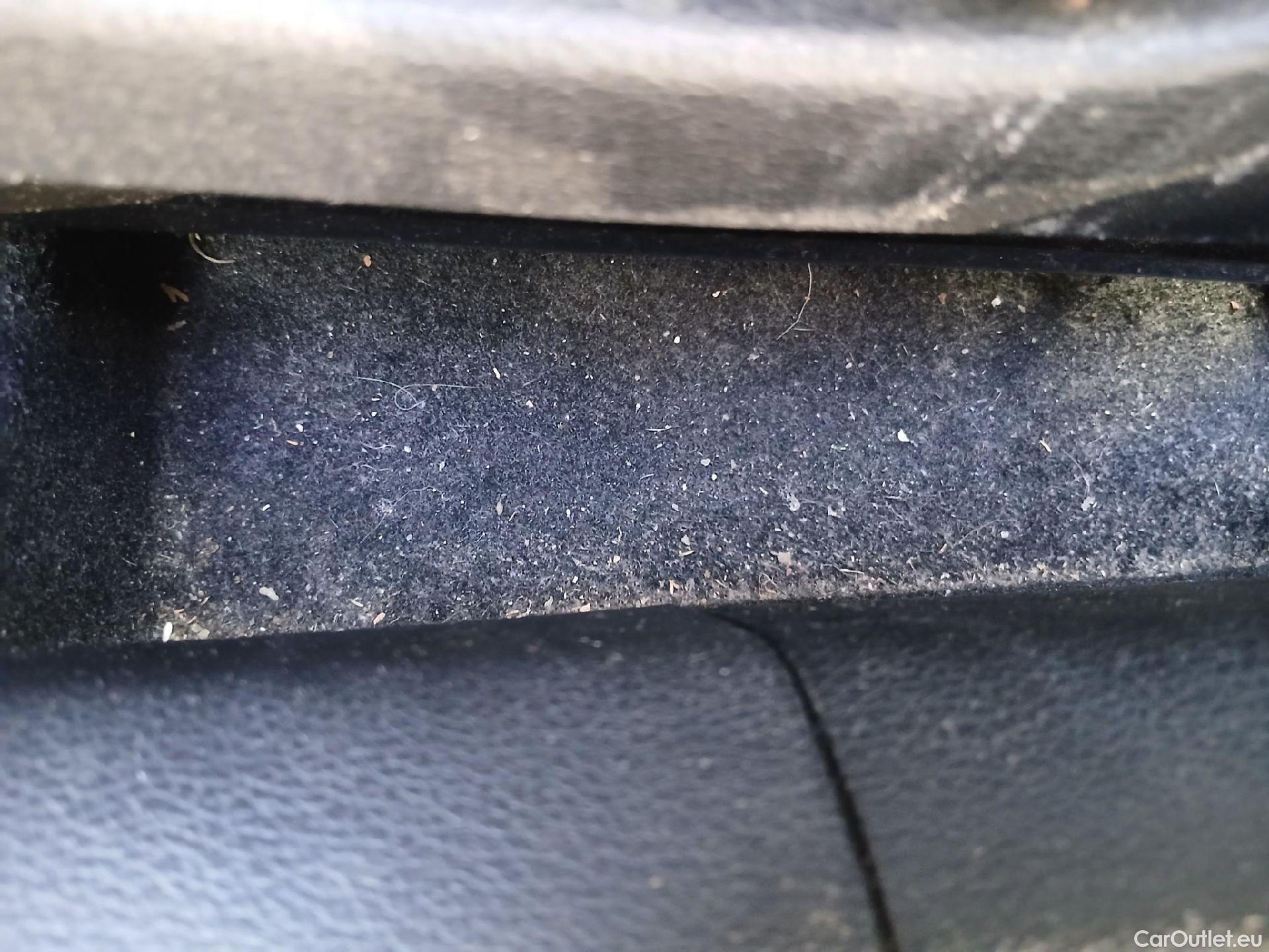  KIA  XCeed KIA  / 2019 / 5P / todoterreno 1.0 T-GDi Drive 88kW (120CV) #17