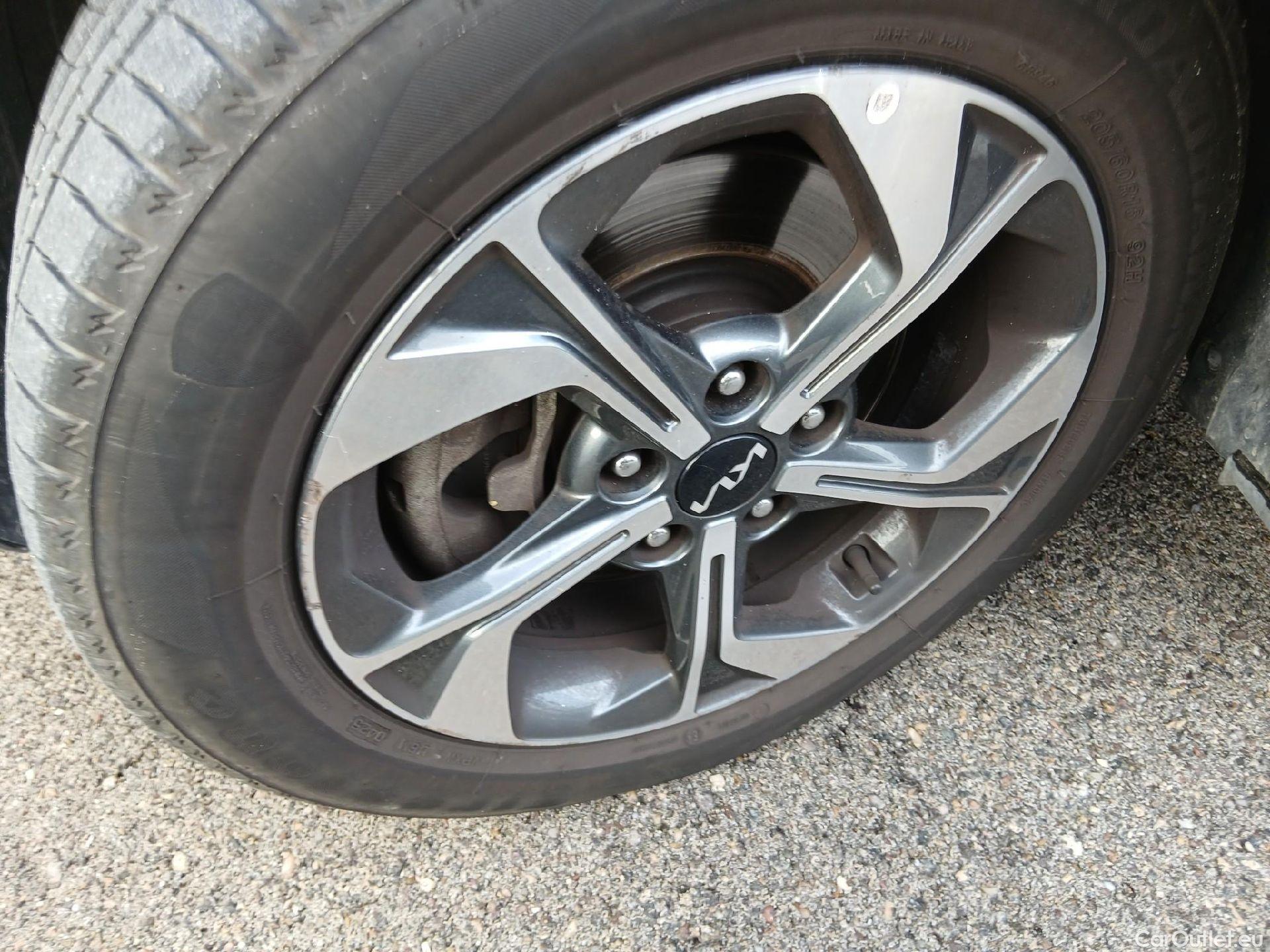  KIA  XCeed KIA  / 2019 / 5P / todoterreno 1.0 T-GDi Drive 88kW (120CV) #11