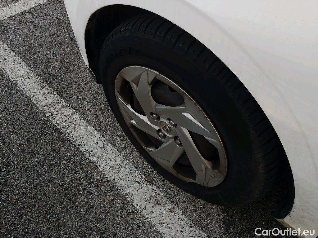  Hyundai  i20 HYUNDAI  / 2020 / 5P / berlina con portón 1.0 TGDI 74kW (100CV) 48V Essence #15