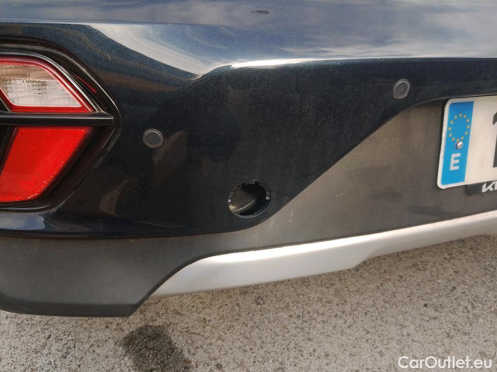  KIA  Niro KIA  / 2019 / 5P / crossover 1.6 GDi PHEV 104kW (141CV) Drive #26