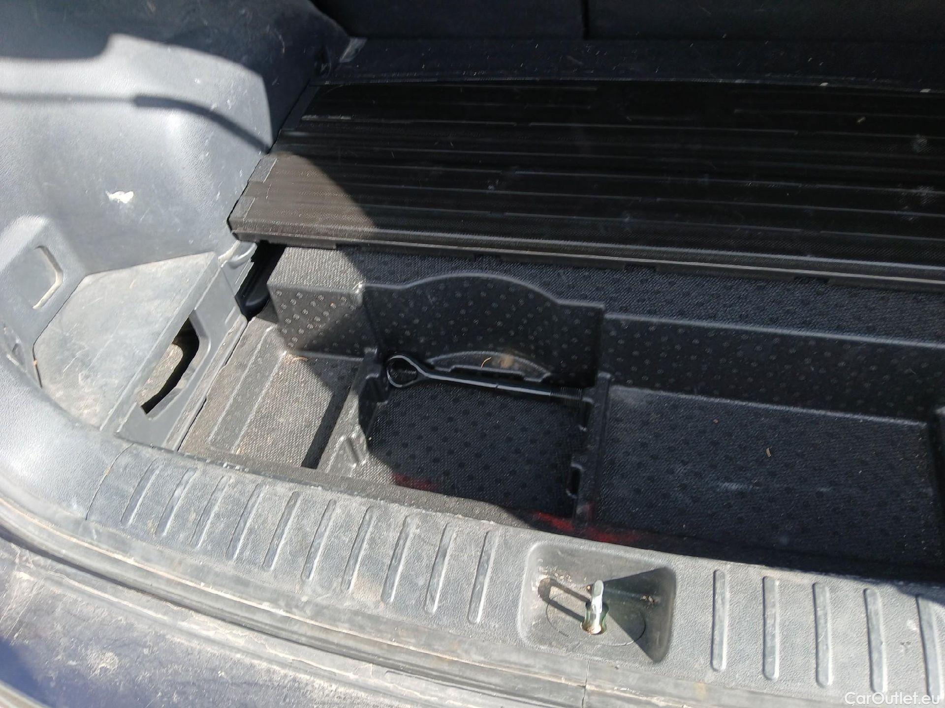  Hyundai  Tucson HYUNDAI  / 2018 / 5P / todoterreno 1.6 CRDI 100kW (136CV) 48V N-Line DT 4X2 #2