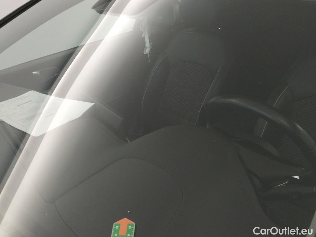  KIA  XCeed KIA  / 2019 / 5P / todoterreno 1.6 GDi PHEV 104kW (141CV) eMotion #2