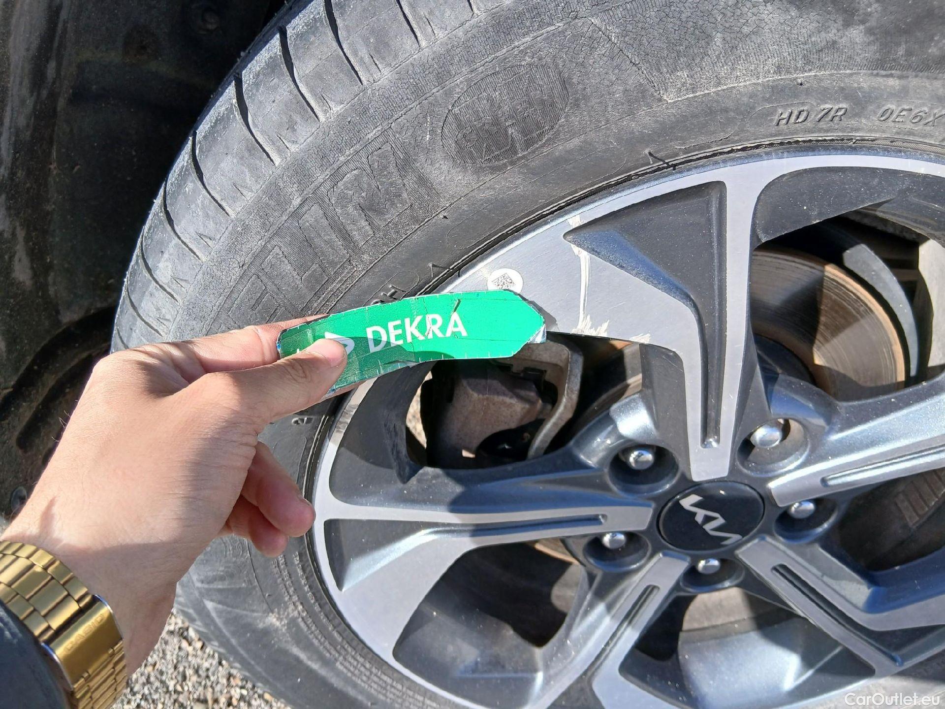  KIA  XCeed KIA  / 2019 / 5P / todoterreno 1.0 T-GDi Drive 88kW (120CV) #38