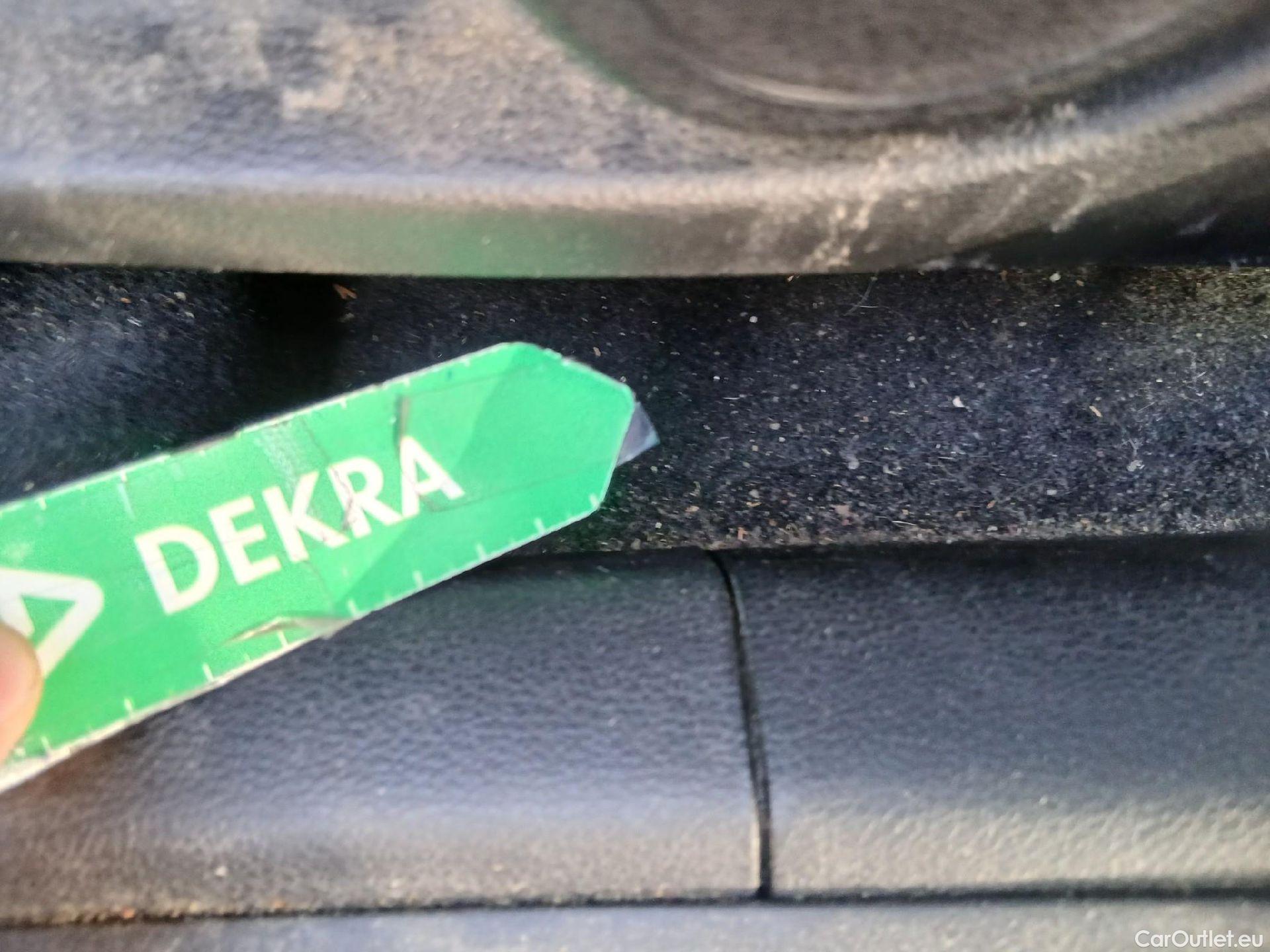  KIA  XCeed KIA  / 2019 / 5P / todoterreno 1.0 T-GDi Drive 88kW (120CV) #16