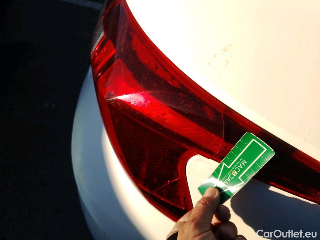  Hyundai  i20 HYUNDAI  / 2020 / 5P / berlina con portón 1.0 TGDI 74kW (100CV) 48V Essence #2