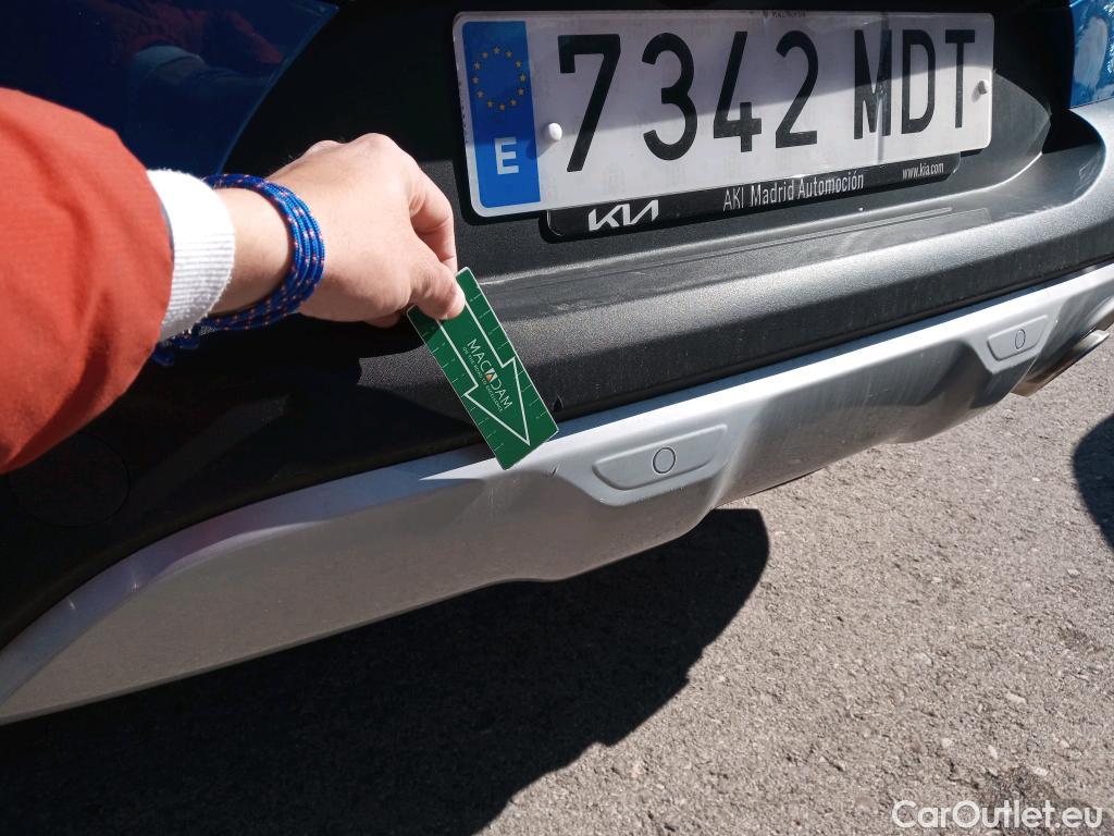  KIA  STONIC KIA  / 2017 / 5P / todoterreno 1.0 T-GDi 88kW (120CV) MHEV iMT Drive #23