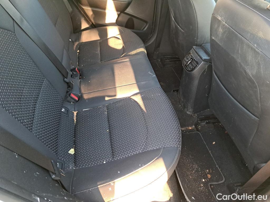  KIA  XCeed KIA  / 2019 / 5P / berlina con portón 1.6 T-GDi Emotion 150kW (204CV) DCT #12