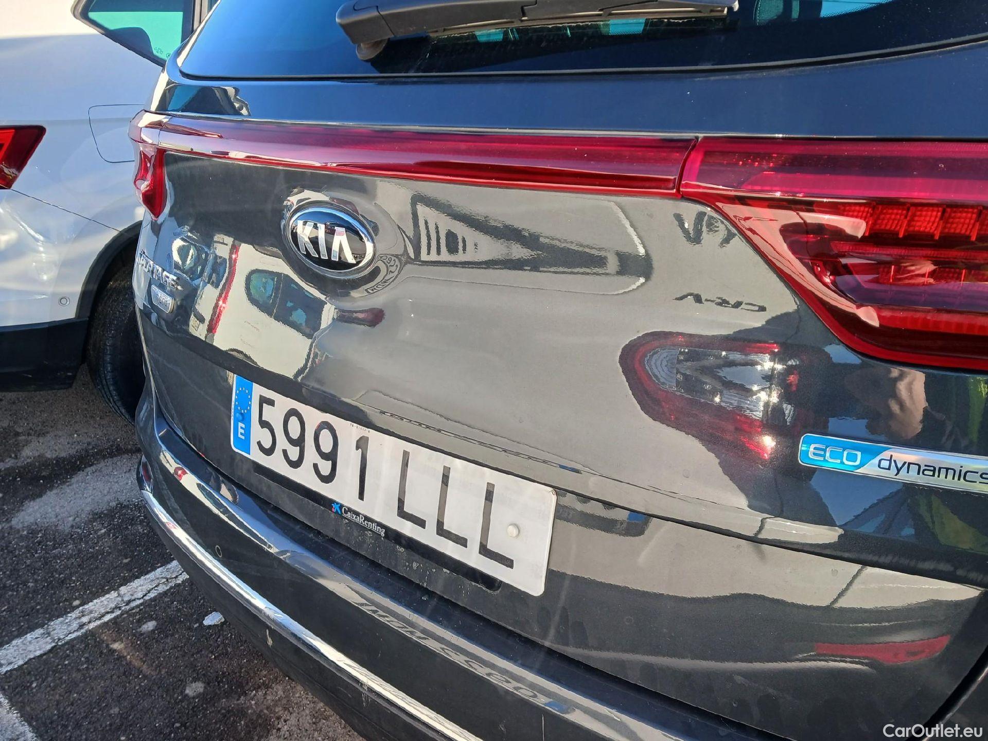  KIA  Sportage KIA  1.6MHEV Drive 100kW(136CV) 4x2(Crist Tintados) #22