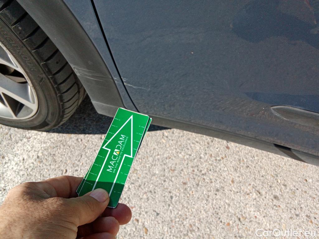  KIA  Niro KIA  / 2019 / 5P / crossover 1.6 GDi HEV 104kW (141CV) Emotion #4