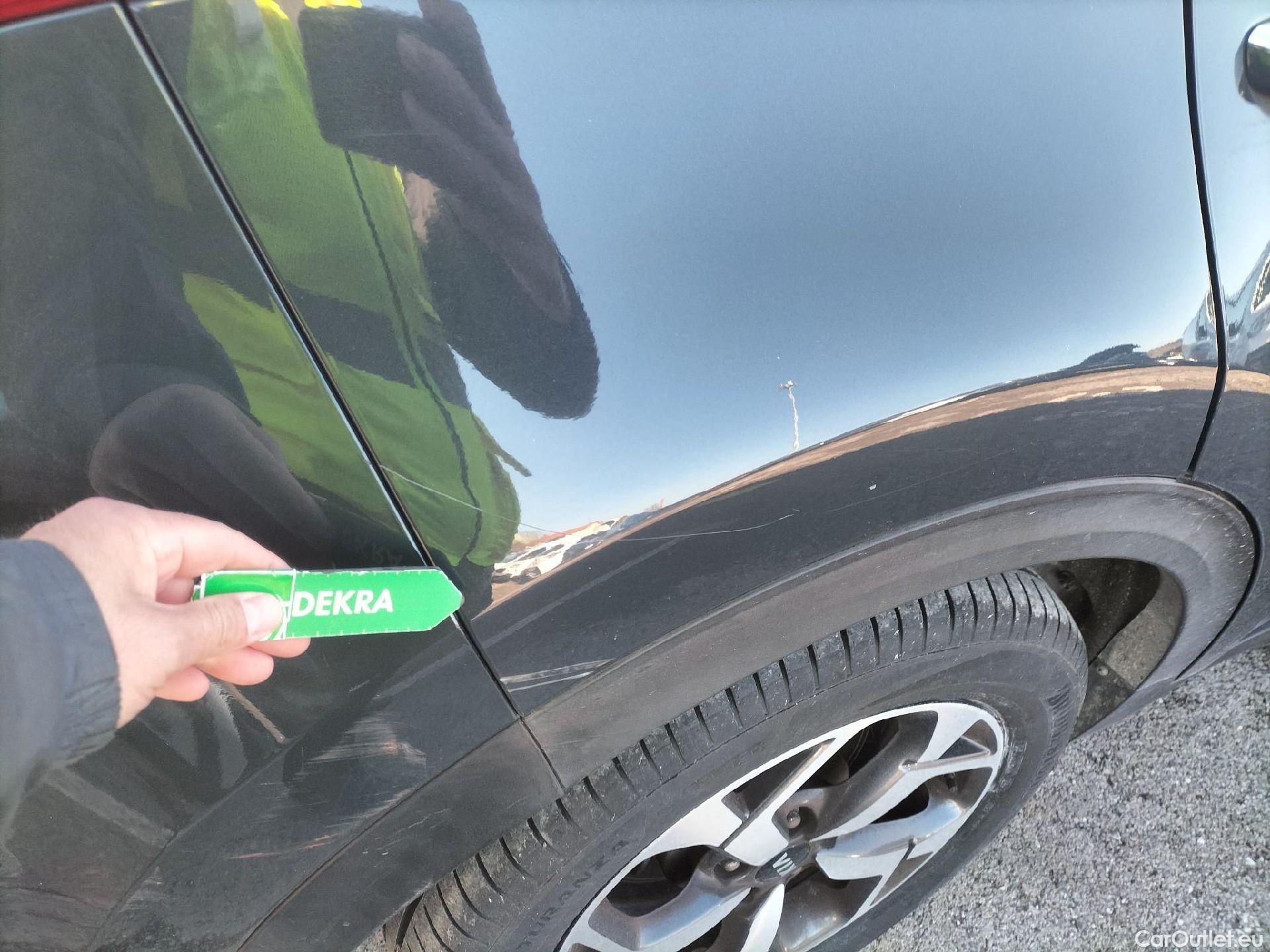  KIA  Sportage KIA  1.6MHEV Drive 100kW(136CV) 4x2(Crist Tintados) #35