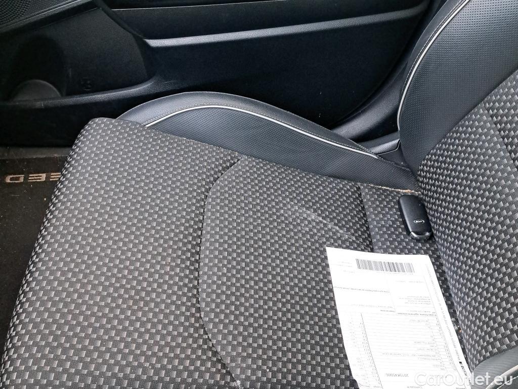  KIA  XCeed KIA  / 2019 / 5P / berlina con portón 1.6 T-GDi Emotion 150kW (204CV) DCT #18