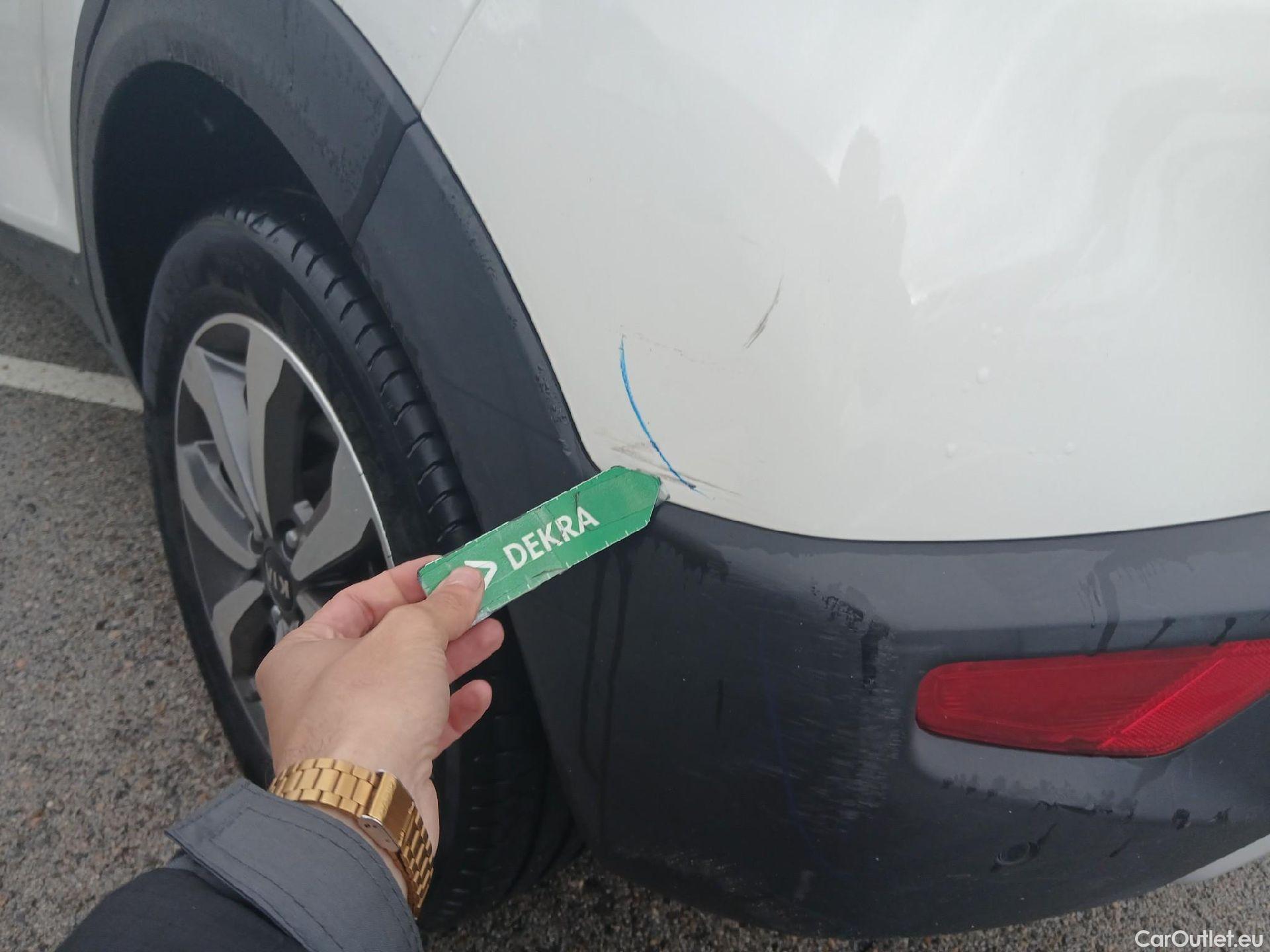  KIA  STONIC KIA  / 2017 / 5P / todoterreno 1.0 T-GDi 88kW (120CV) MHEV iMT Drive #19