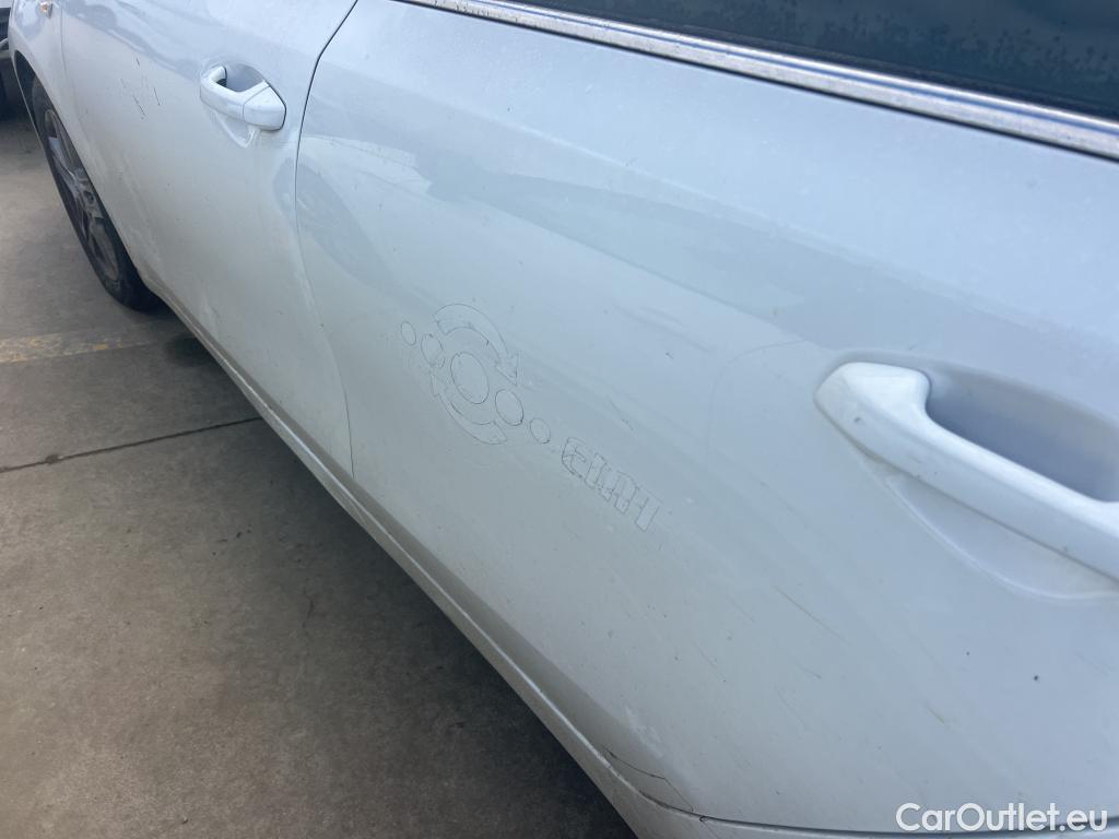  KIA  Cee'd KIA Ceed / 2018 / 5P / berlina con portón 1.0 MHEV 88kW (120CV) Drive DCT #13