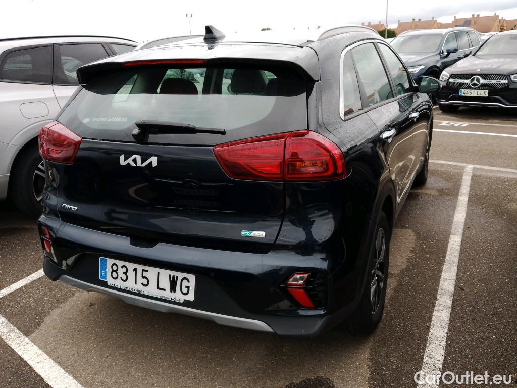  KIA  Niro KIA  / 2019 / 5P / crossover 1.6 GDi PHEV 104kW (141CV) Drive #31
