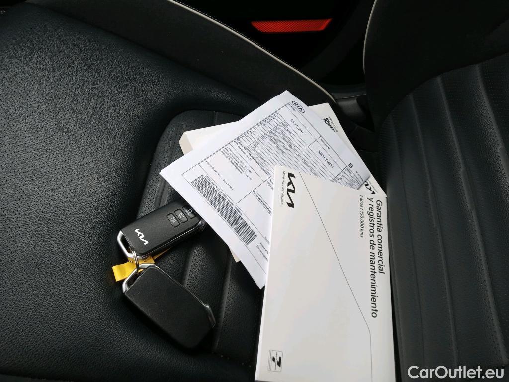  KIA  Sportage KIA  / 2022 / 5P / todoterreno 1.6 T-GDi HEV 171kW (230CV) GT-line 4X2 #8