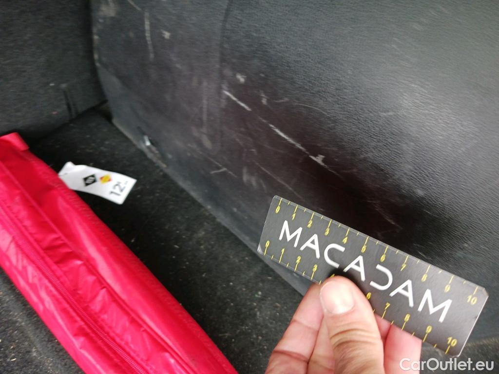  KIA  Niro KIA  / 2019 / 5P / crossover 1.6 GDi HEV 104kW (141CV) Drive #19