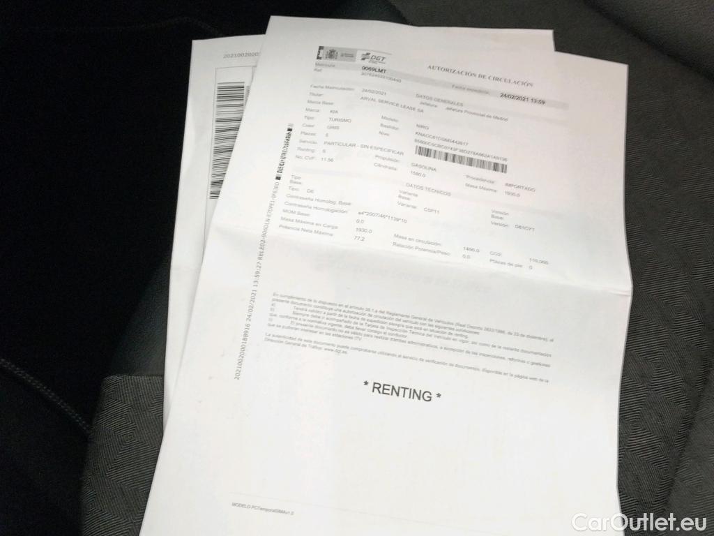  KIA  Niro KIA  / 2019 / 5P / crossover 1.6 GDi HEV 104kW (141CV) Drive #17