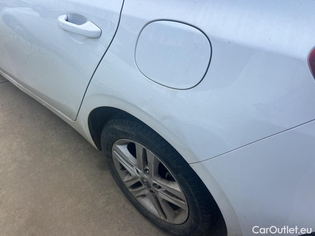  KIA  Cee'd KIA Ceed / 2018 / 5P / berlina con portón 1.0 MHEV 88kW (120CV) Drive DCT #7