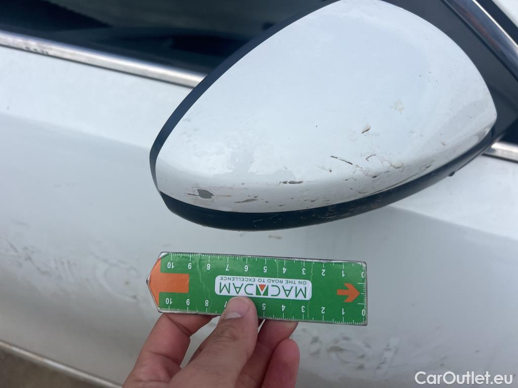  KIA  Cee'd KIA Ceed / 2018 / 5P / berlina con portón 1.0 MHEV 88kW (120CV) Drive DCT #33