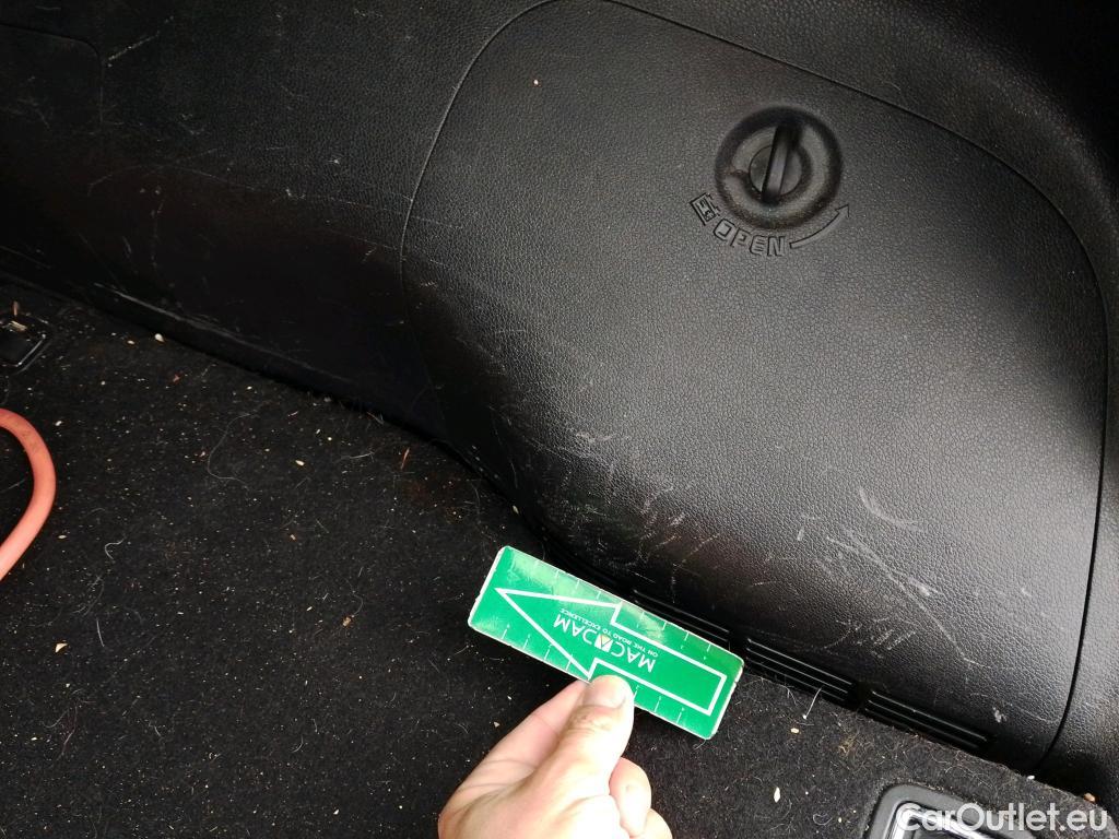  KIA  Niro KIA  / 2019 / 5P / crossover 1.6 GDi PHEV 104kW (141CV) Drive #26