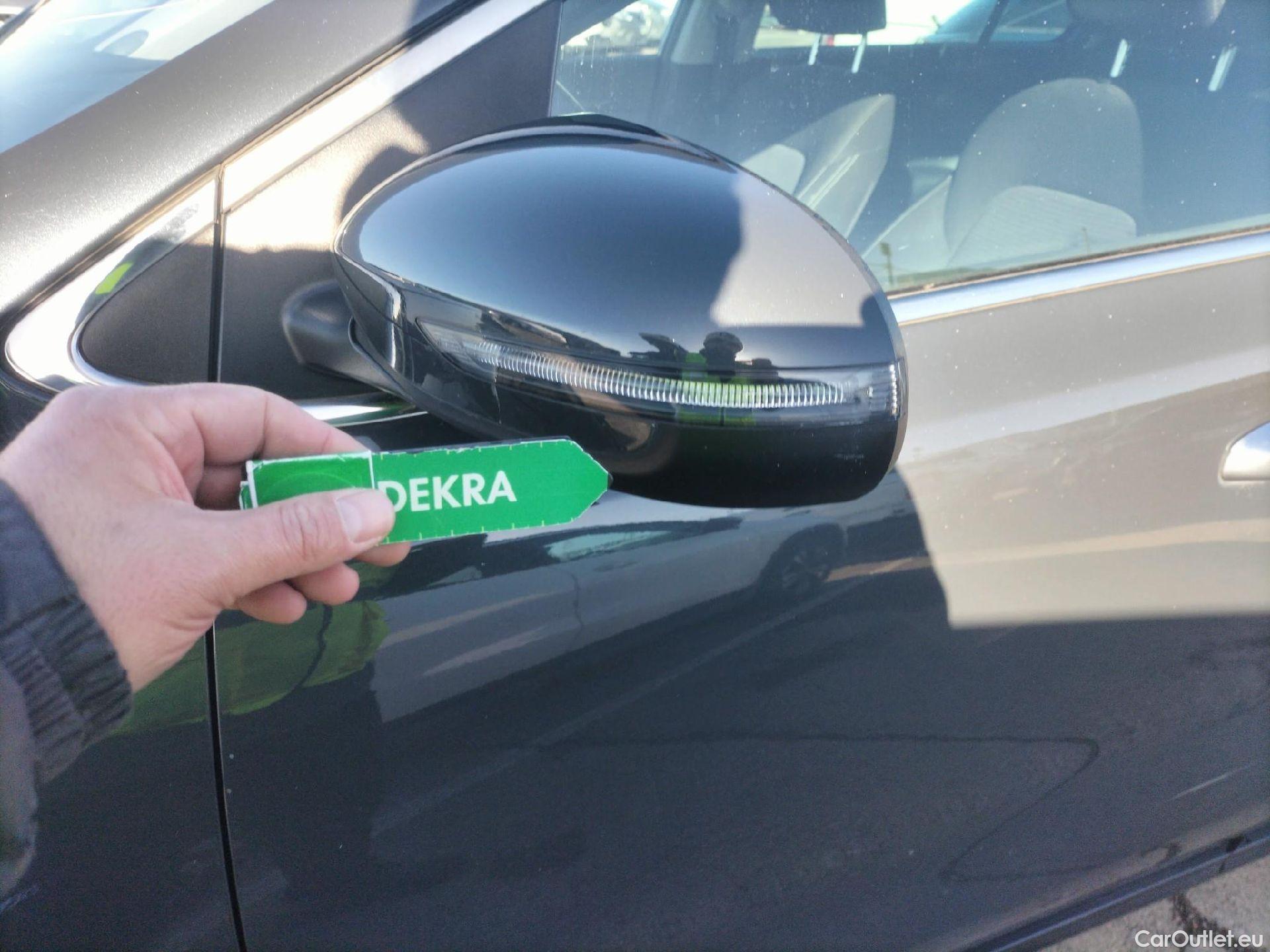  KIA  Sportage KIA  1.6MHEV Drive 100kW(136CV) 4x2(Crist Tintados) #11