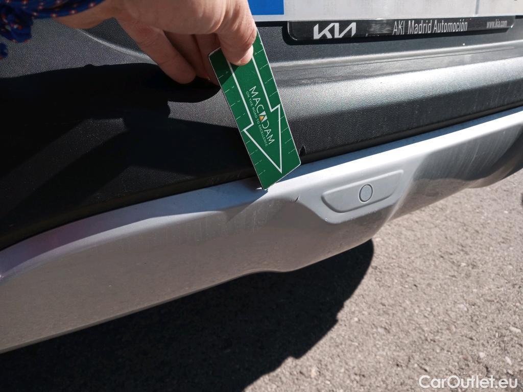  KIA  STONIC KIA  / 2017 / 5P / todoterreno 1.0 T-GDi 88kW (120CV) MHEV iMT Drive #22