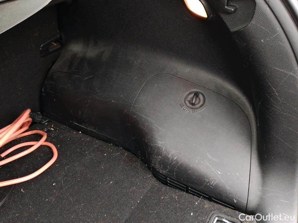  KIA  Niro KIA  / 2019 / 5P / crossover 1.6 GDi PHEV 104kW (141CV) Drive #25