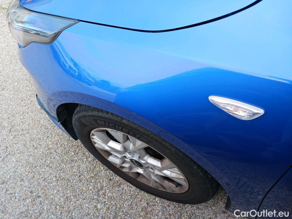  KIA  Cee'd KIA Ceed / 2021 / 5P / berlina con portón 1.0 T-GDi 74kW (100CV) Drive #9