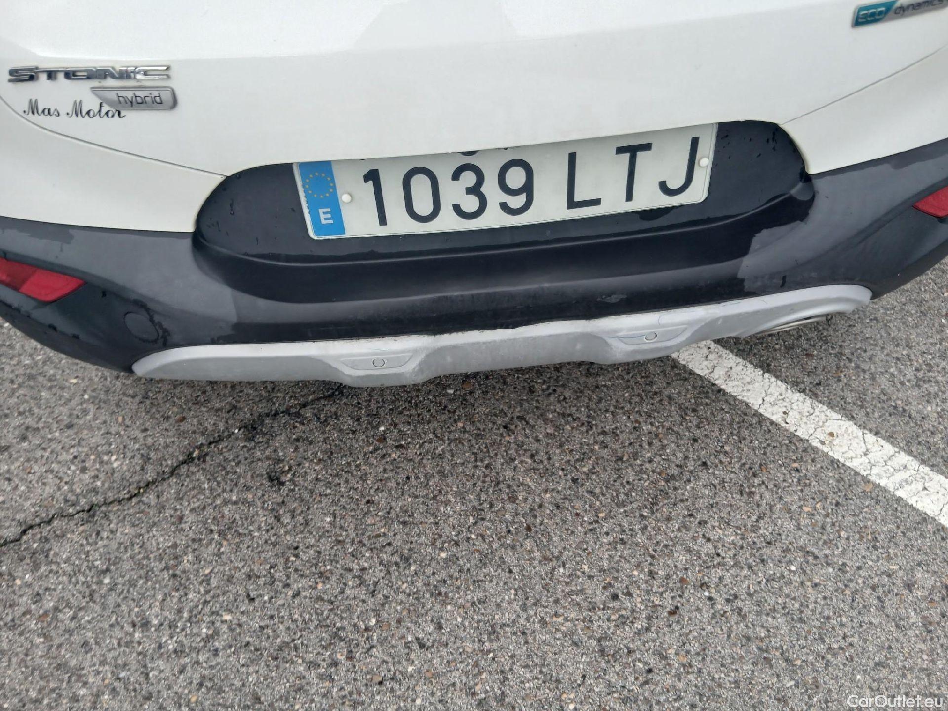  KIA  STONIC KIA  / 2017 / 5P / todoterreno 1.0 T-GDi 88kW (120CV) MHEV iMT Drive #31