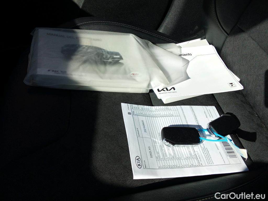  KIA  Niro KIA  / 2019 / 5P / crossover 1.6 GDi HEV 104kW (141CV) Emotion #14