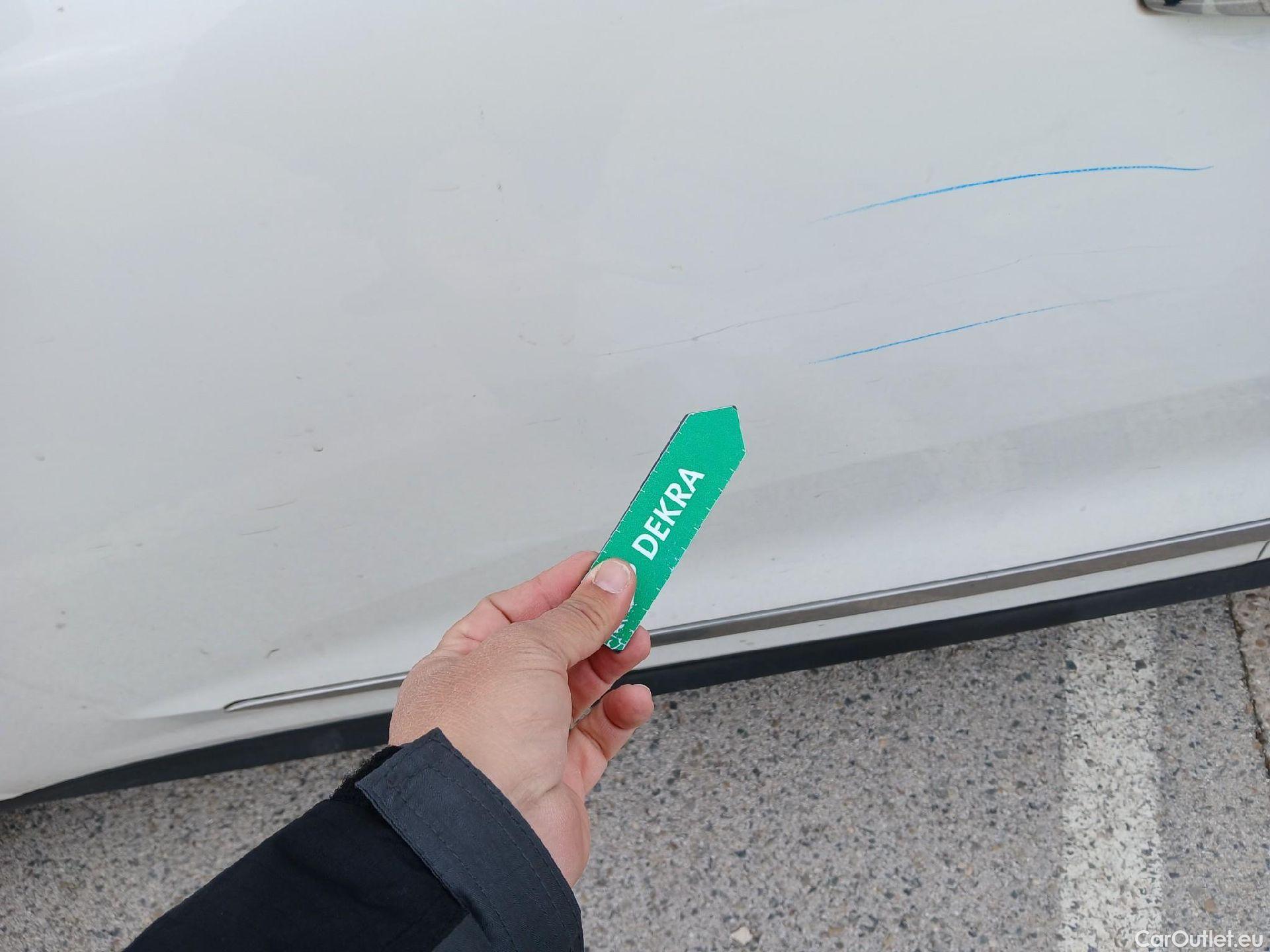  KIA  Niro KIA e- / 2016 / 5P / crossover e- 150kW (204CV) Drive (Long Range) #12