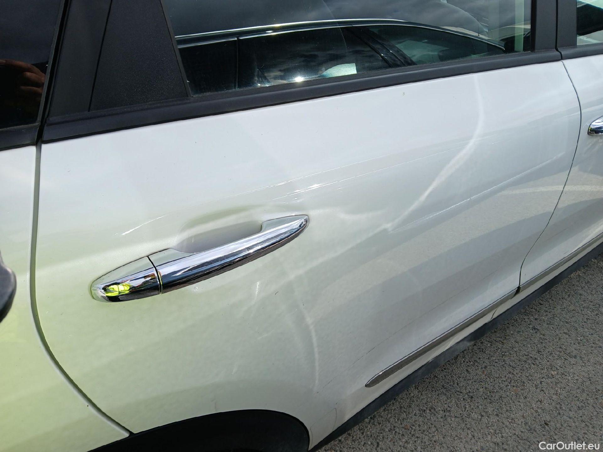  KIA  Niro KIA e- / 2016 / 5P / crossover e- 150kW (204CV) Drive (Long Range) #19