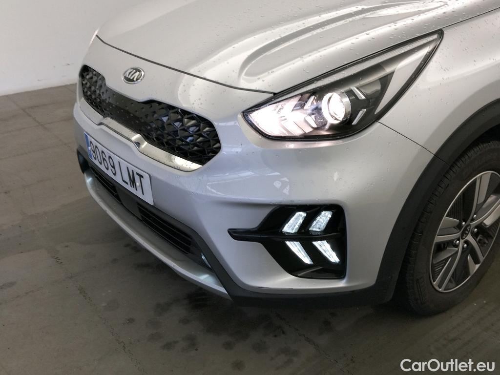  KIA  Niro KIA  / 2019 / 5P / crossover 1.6 GDi HEV 104kW (141CV) Drive #19