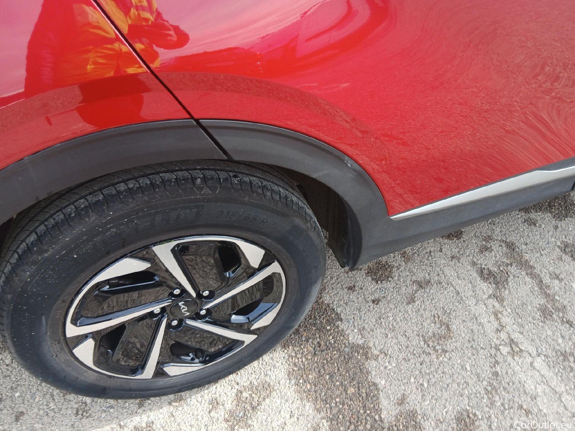  KIA  Sportage KIA  / 2022 / 5P / todoterreno 1.6 T-GDi MHEV 112kW (150CV) Drive 4X2 #14