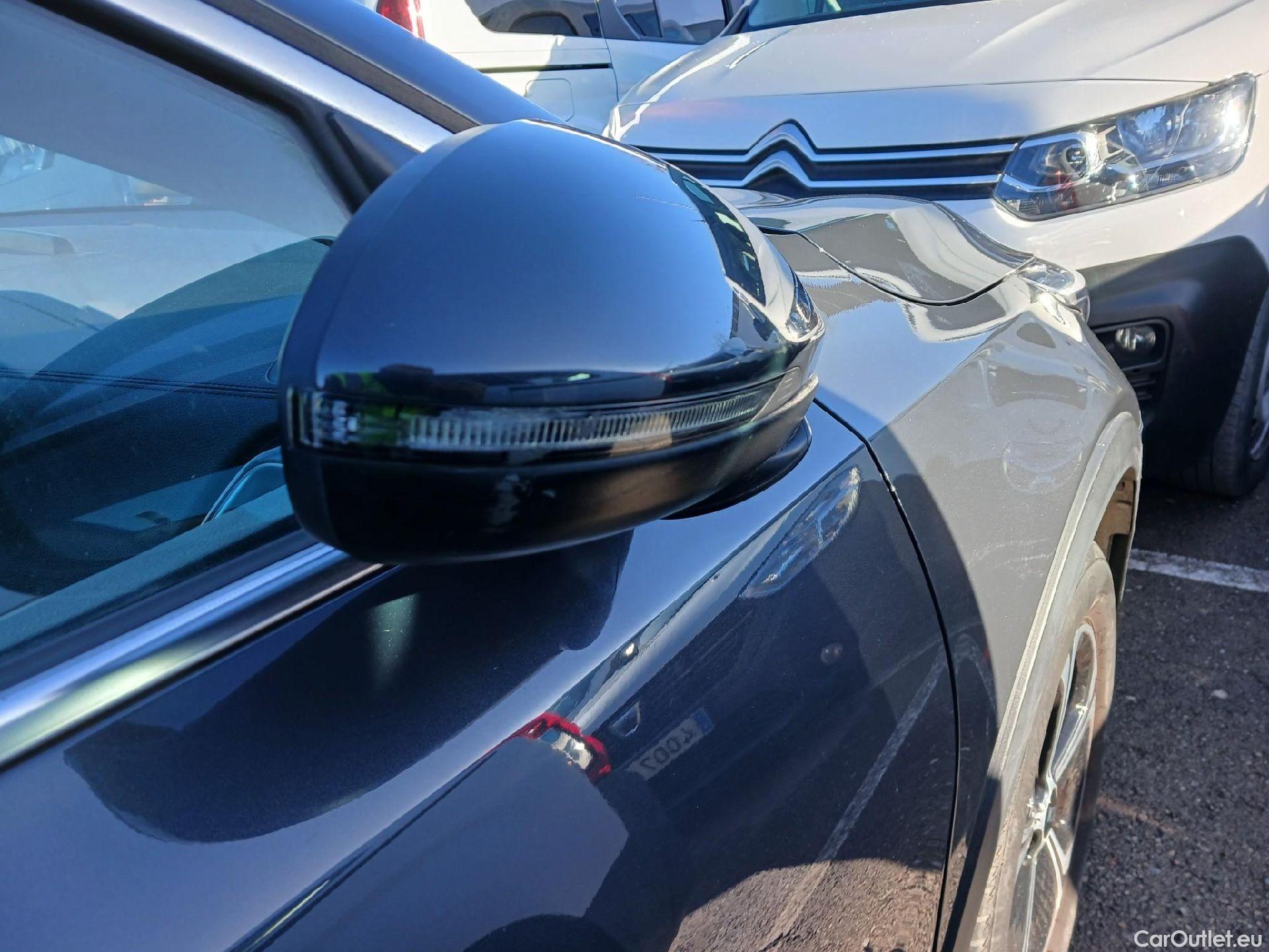  KIA  XCeed KIA  1.6 GDi PHEV 104kW (141CV) eDrive #31