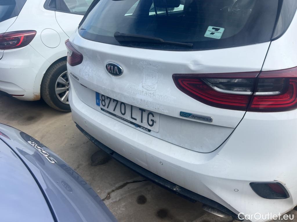  KIA  Cee'd KIA Ceed / 2018 / 5P / berlina con portón 1.0 MHEV 88kW (120CV) Drive DCT #6