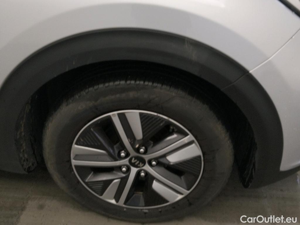  KIA  Niro KIA  / 2019 / 5P / crossover 1.6 GDi HEV 104kW (141CV) Drive #13