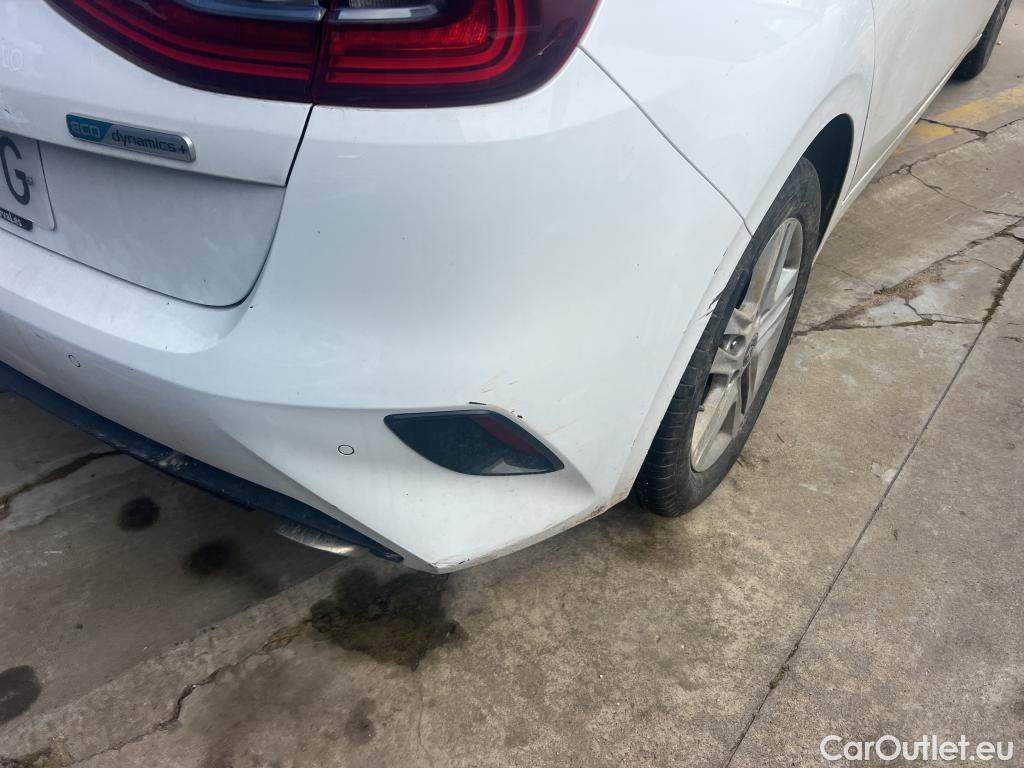  KIA  Cee'd KIA Ceed / 2018 / 5P / berlina con portón 1.0 MHEV 88kW (120CV) Drive DCT #28