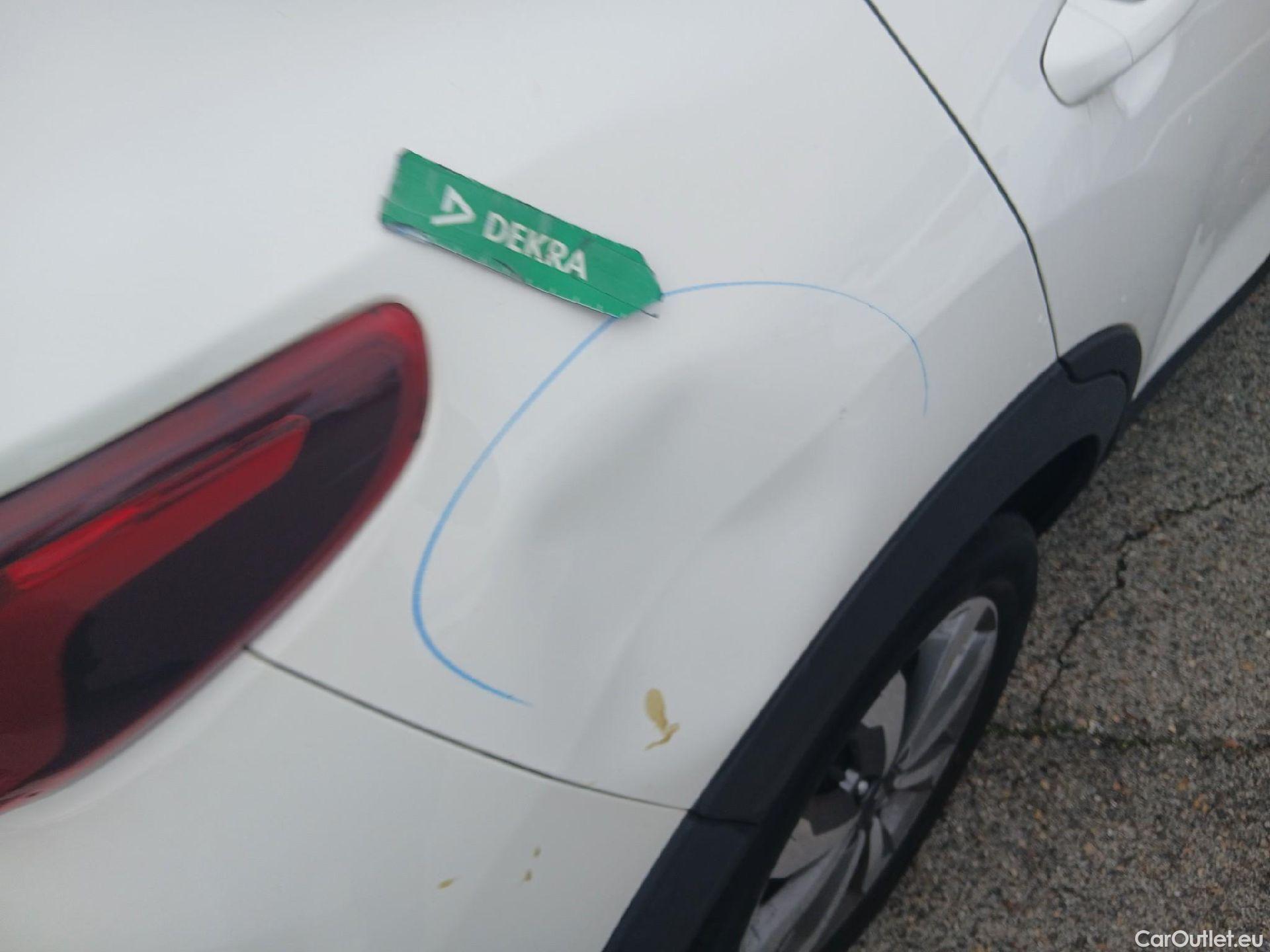  KIA  STONIC KIA  / 2017 / 5P / todoterreno 1.0 T-GDi 88kW (120CV) MHEV iMT Drive #23