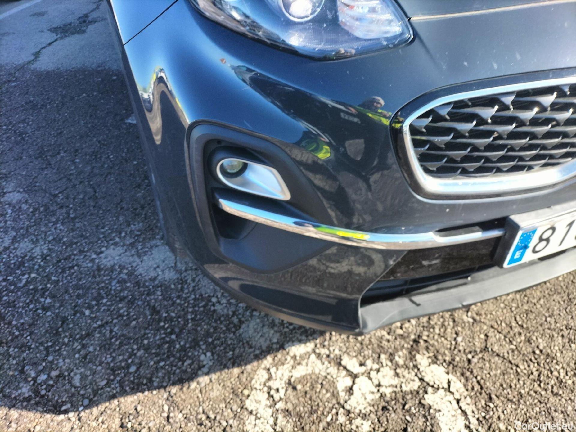  KIA  Sportage KIA  1.6MHEV Drive 100kW(136CV) 4x2(Crist Tintados) #3