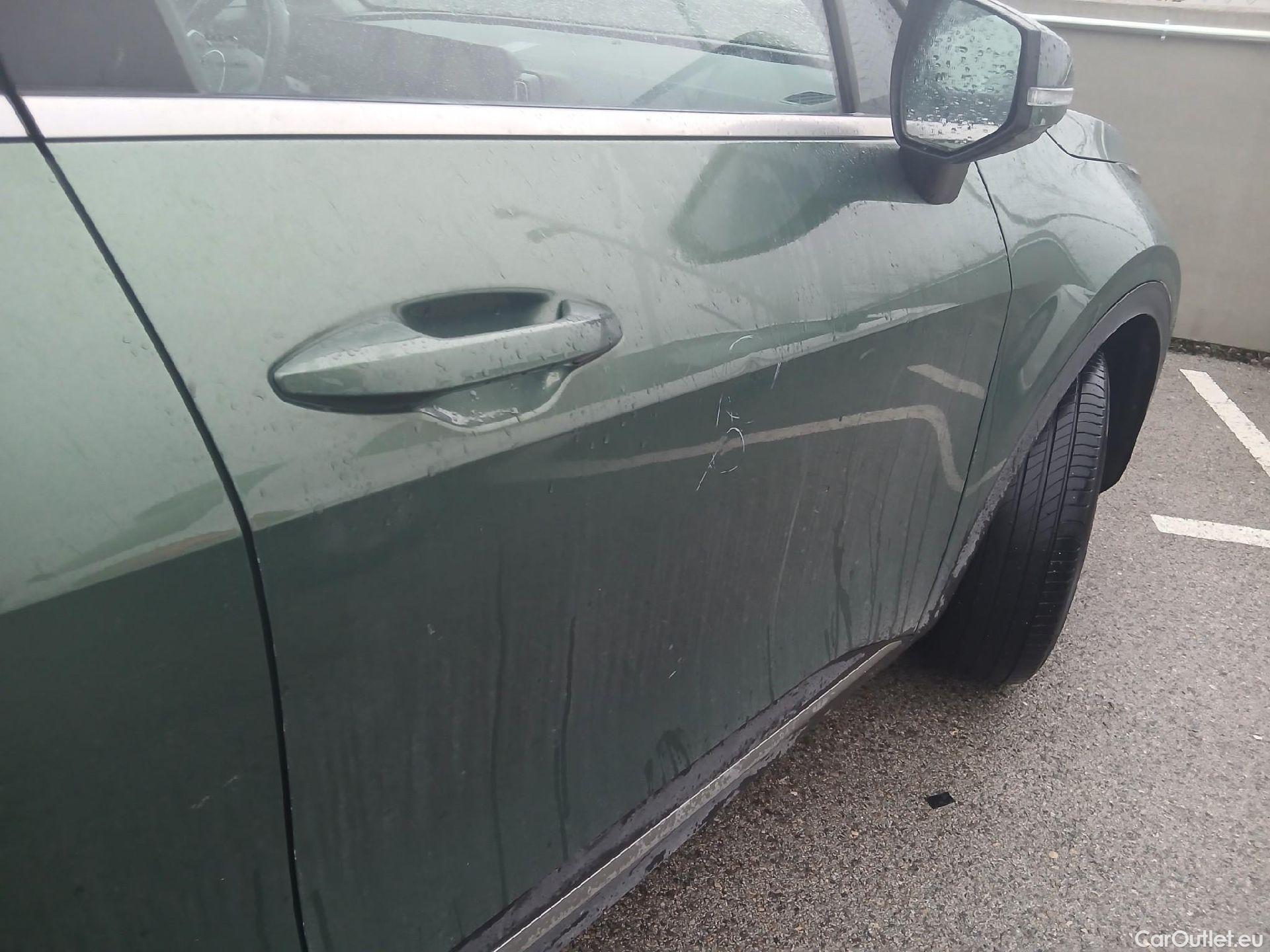  KIA  Sportage KIA  / 2022 / 5P / todoterreno 1.6 T-GDi HEV 171kW (230CV) Drive 4X2 #24