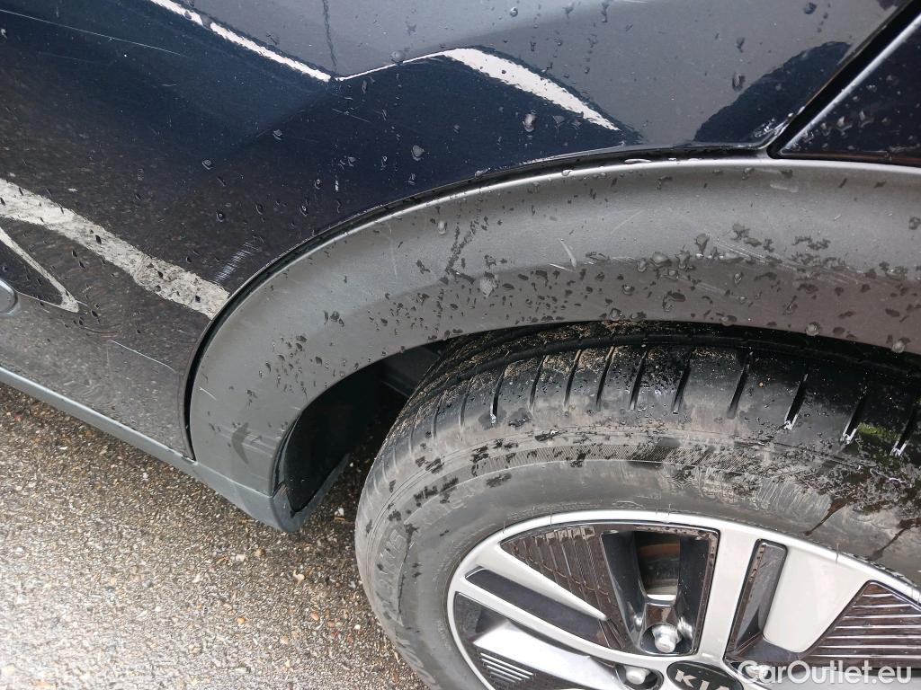  KIA  Niro KIA  / 2019 / 5P / crossover 1.6 GDi HEV 104kW (141CV) Drive #25