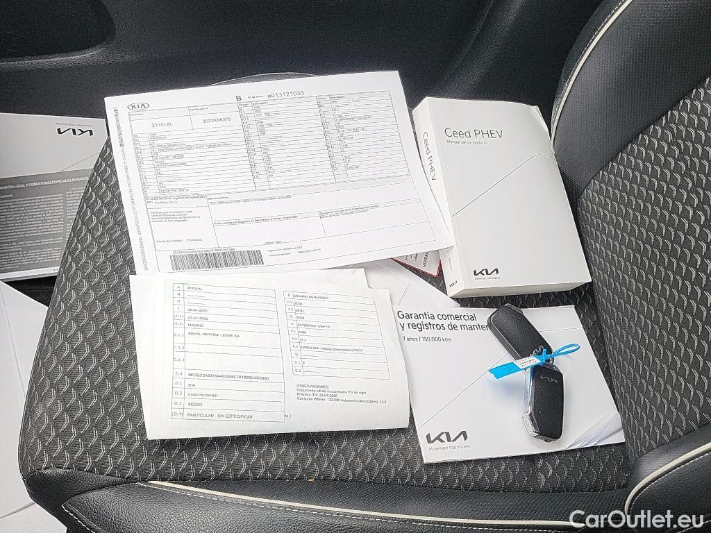  KIA  XCeed KIA  / 2019 / 5P / todoterreno 1.6 GDi PHEV 104kW (141CV) eTech #12