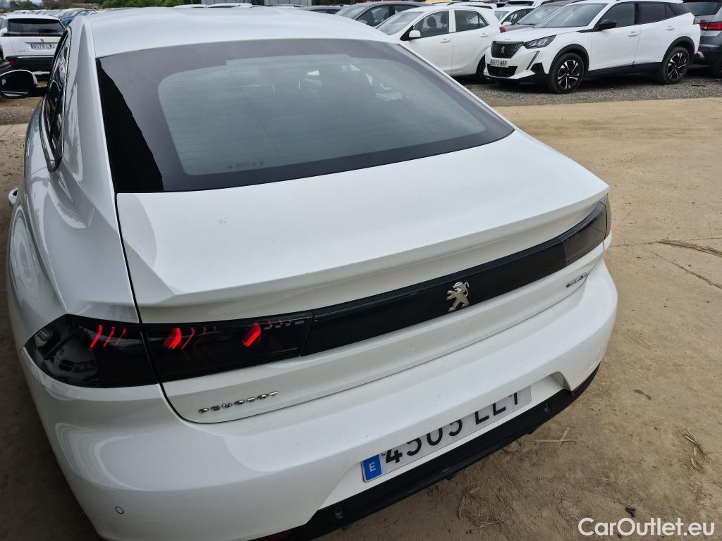  Peugeot  508 PEUGEOT  / 2018 / 5P / berlina con portón 5P Allure BlueHDi 120kW (160) S&S EAT8 #28