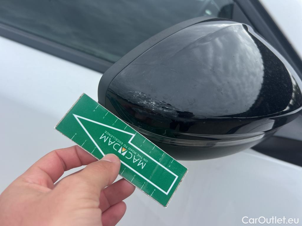  Peugeot  2008 PEUGEOT  / 2019 / 5P / todoterreno Active Pack BlueHDI 81kW (110CV) #26