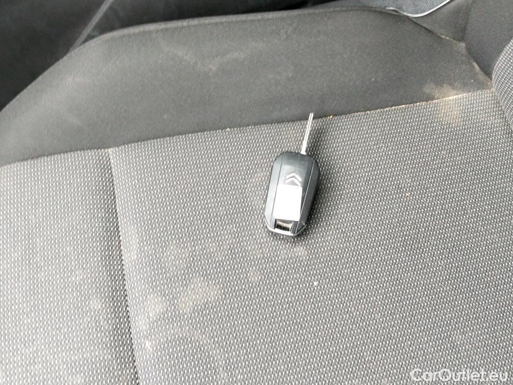  Citroen  Berlingo CITROEN  / 2018 / 4P / combi Talla M BlueHDi 100 S&S LIVE PACK BUSINE #1